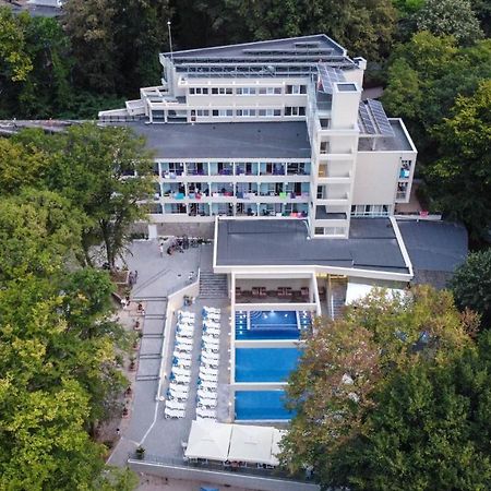 Ariana Hotel Kiten  Exteriör bild