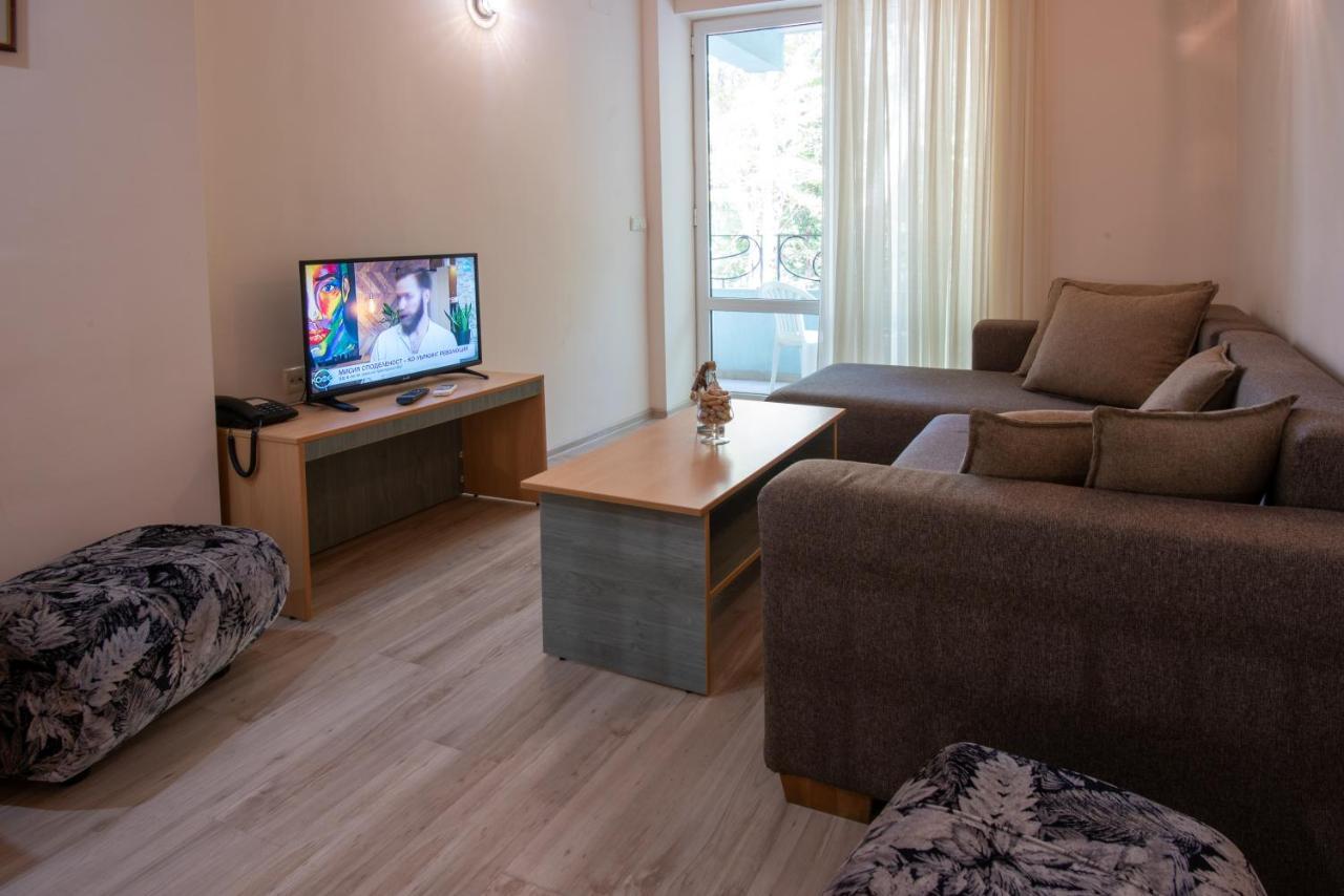 Ariana Hotel Kiten  Exteriör bild