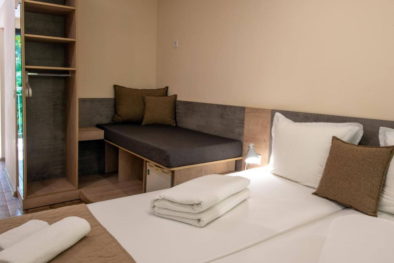 Ariana Hotel Kiten  Exteriör bild