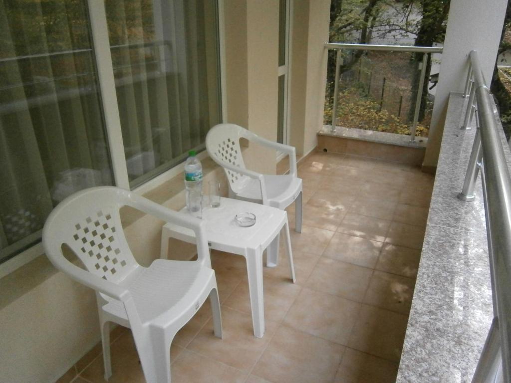 Ariana Hotel Kiten  Exteriör bild